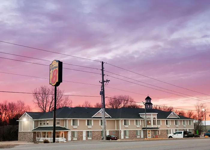 Super 8 By Wyndham Arkansas City Ks