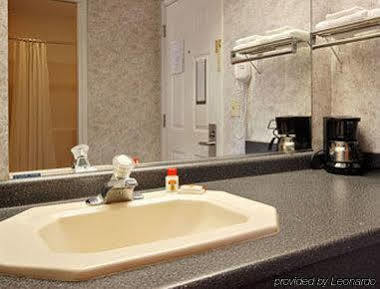 Motel Super 8 By Wyndham Arkansas Ks Arkansas City