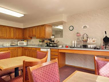 Motel Super 8 By Wyndham Arkansas Ks Arkansas City