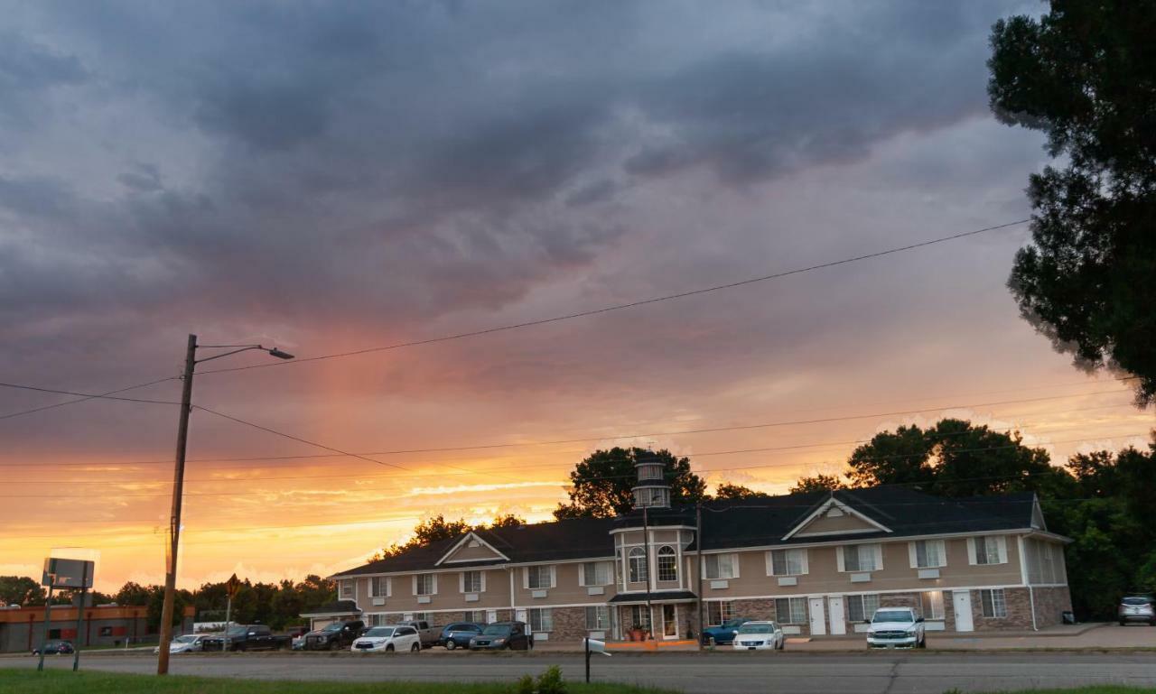 Super 8 By Wyndham Arkansas Ks Arkansas City